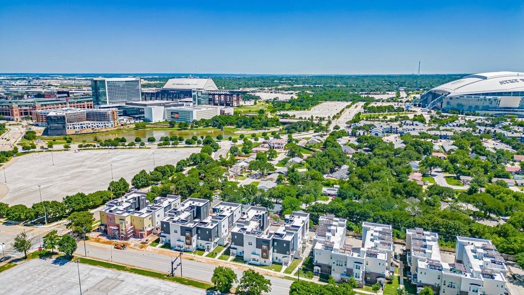 1215 E Beaconsfield Lane 706, Arlington, TX 76011