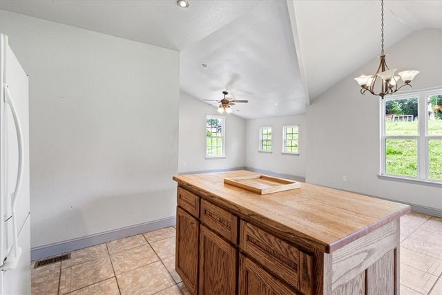262 E Pine Street, Rogers, AR 72756