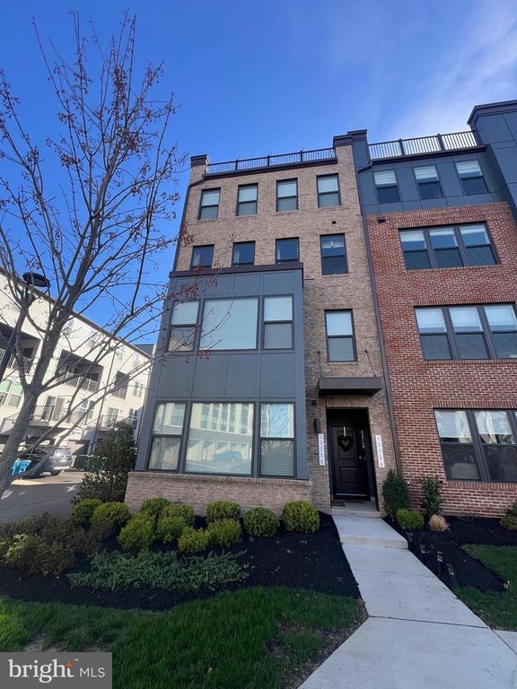 43756 TRANSIT SQ, Ashburn, VA 20147