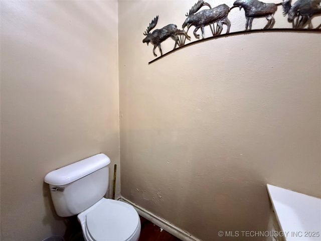 1009 Seminary Avenue, Tahlequah, OK 74464