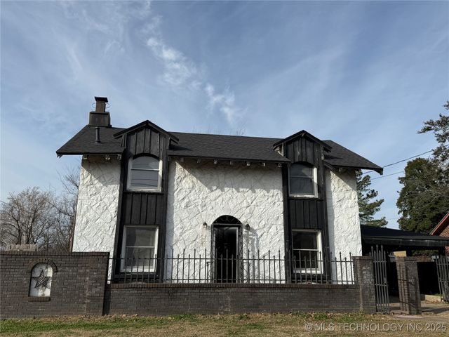 1009 Seminary Avenue, Tahlequah, OK 74464