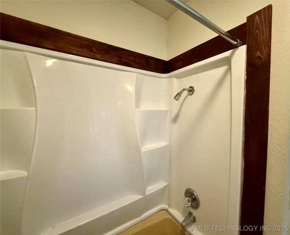 1009 Seminary Avenue, Tahlequah, OK 74464