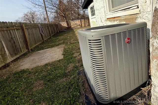 1009 Seminary Avenue, Tahlequah, OK 74464