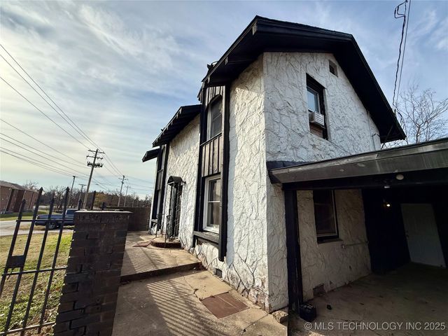 1009 Seminary Avenue, Tahlequah, OK 74464