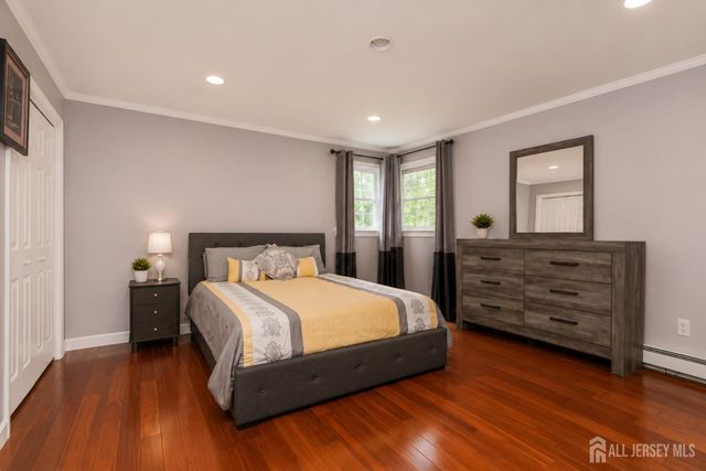 23 Dunbar Avenue, Piscataway, NJ 08854
