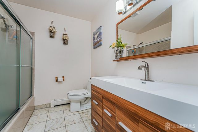 23 Dunbar Avenue, Piscataway, NJ 08854