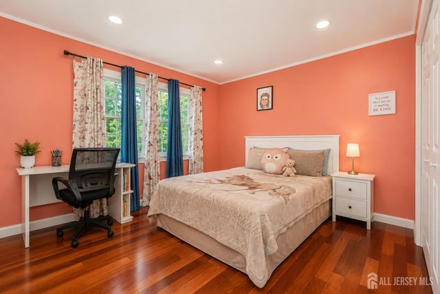 23 Dunbar Avenue, Piscataway, NJ 08854