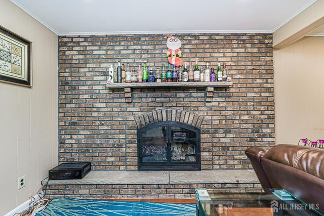 23 Dunbar Avenue, Piscataway, NJ 08854