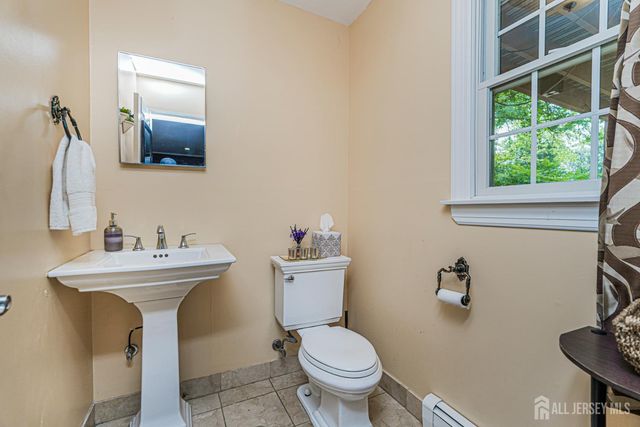 23 Dunbar Avenue, Piscataway, NJ 08854