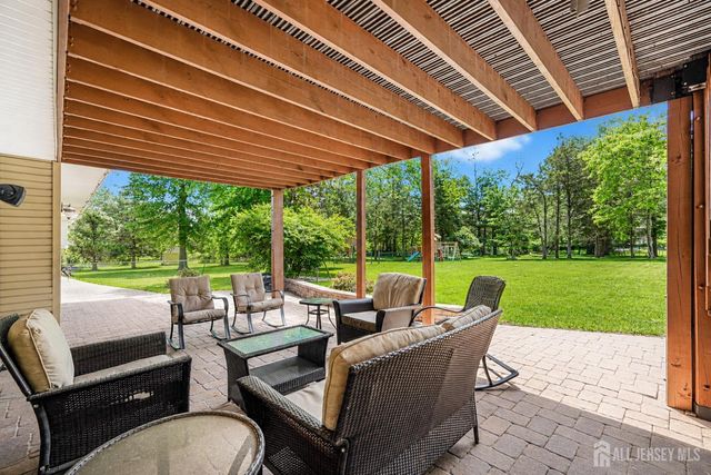 23 Dunbar Avenue, Piscataway, NJ 08854