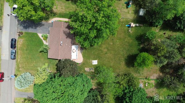 23 Dunbar Avenue, Piscataway, NJ 08854