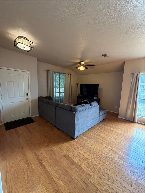 1013 Wentwood Drive, Desoto, TX 75115 — photo 5