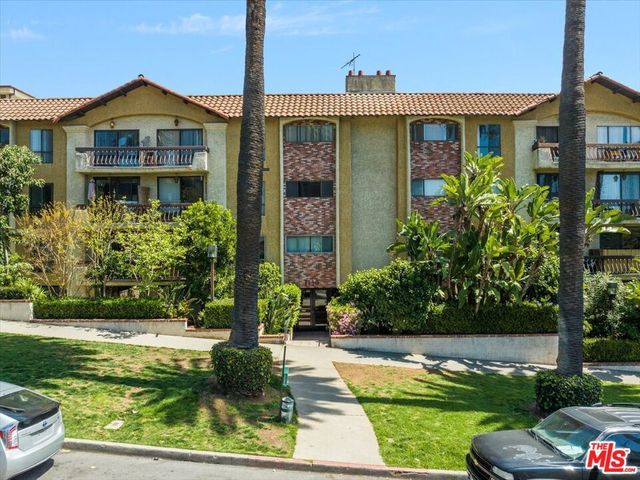 1750 Camino Palmero Street 237, Los Angeles, CA 90046