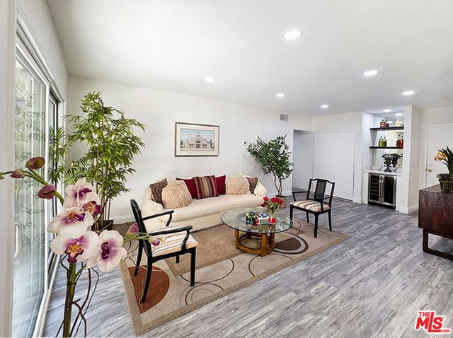 1750 Camino Palmero Street 237, Los Angeles, CA 90046