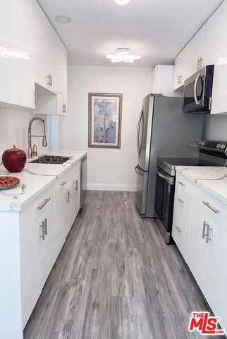 1750 Camino Palmero Street 237, Los Angeles, CA 90046