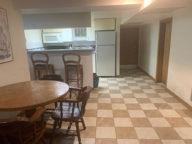 4418 N Albany Avenue, Chicago, IL 60625
