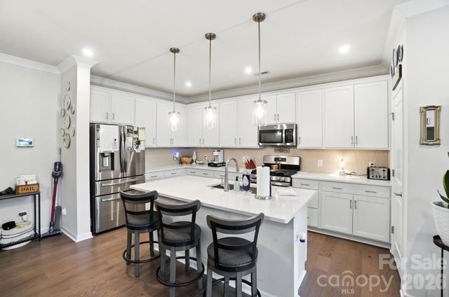 537 Madison Falls Court, Fort Mill, SC 29708