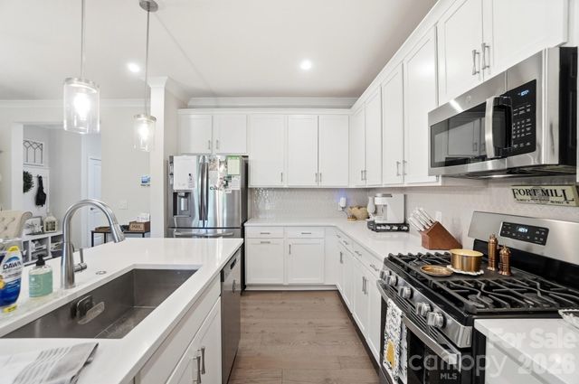 537 Madison Falls Court, Fort Mill, SC 29708