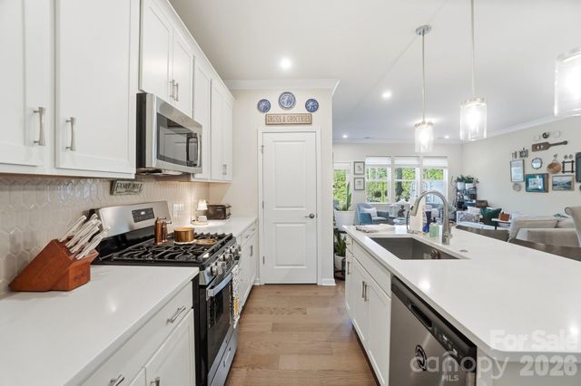 537 Madison Falls Court, Fort Mill, SC 29708