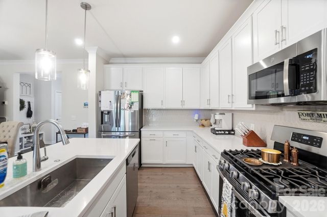 537 Madison Falls Court, Fort Mill, SC 29708