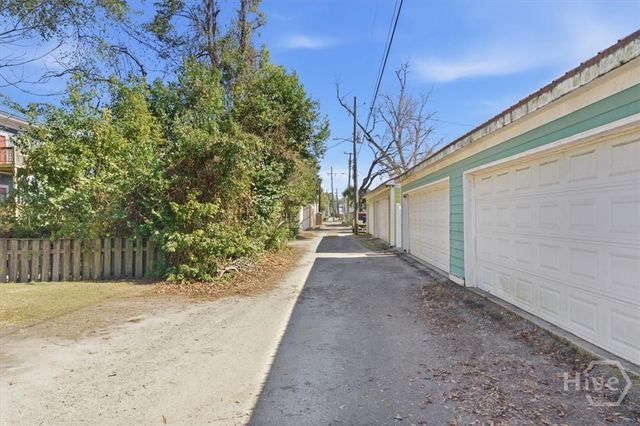 516 W 37th Street, Savannah, GA 31415