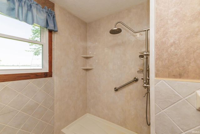1496 E Jordan Drive, New Castle, IN 47362