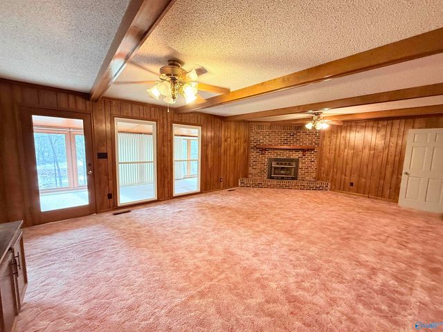 1975 Pine Lake Drive, Arab, AL 35016