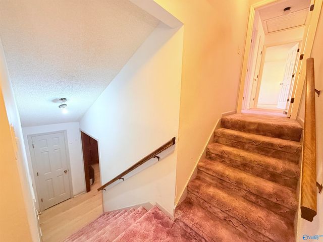 1975 Pine Lake Drive, Arab, AL 35016