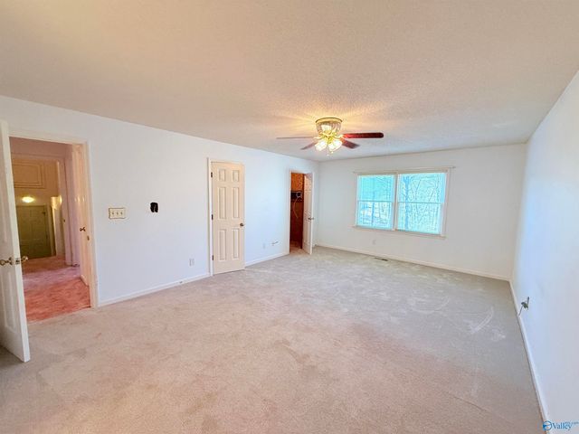 1975 Pine Lake Drive, Arab, AL 35016