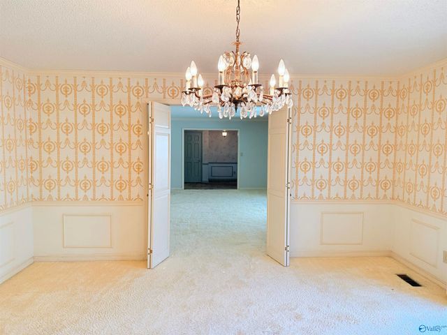 1975 Pine Lake Drive, Arab, AL 35016