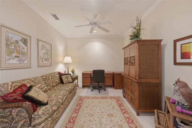 4834 Hampshire CT 206, Naples, FL 34112