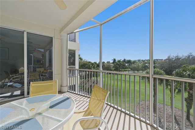 4834 Hampshire CT 206, Naples, FL 34112