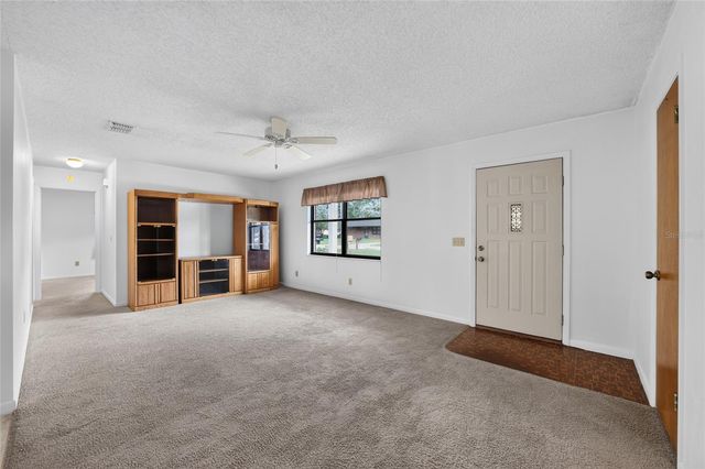 610 FOURTH AVENUE, Lady Lake, FL 32159