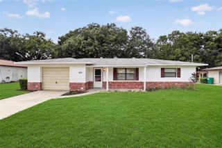 610 FOURTH AVENUE, Lady Lake, FL 32159