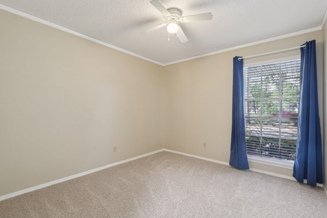 1628 Oak Ridge Drive, Dickinson, TX 77539