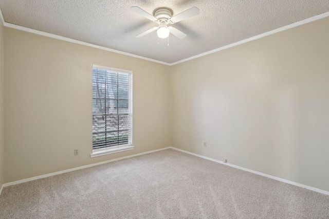 1628 Oak Ridge Drive, Dickinson, TX 77539