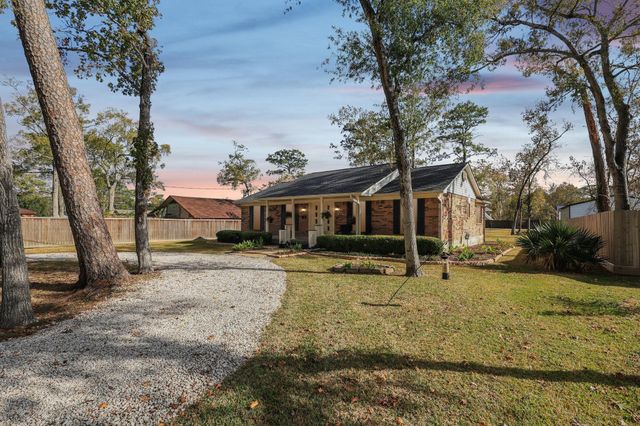 1628 Oak Ridge Drive, Dickinson, TX 77539