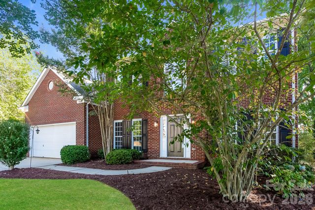 6804 Sweetfield Drive, Huntersville, NC 28078