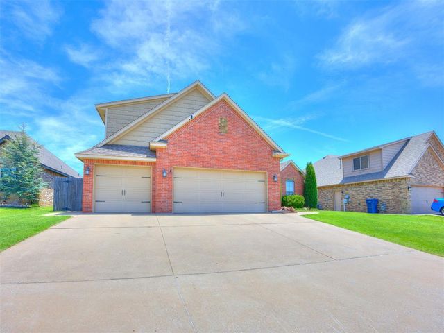 712 Kearny Lane, Yukon, OK 73099