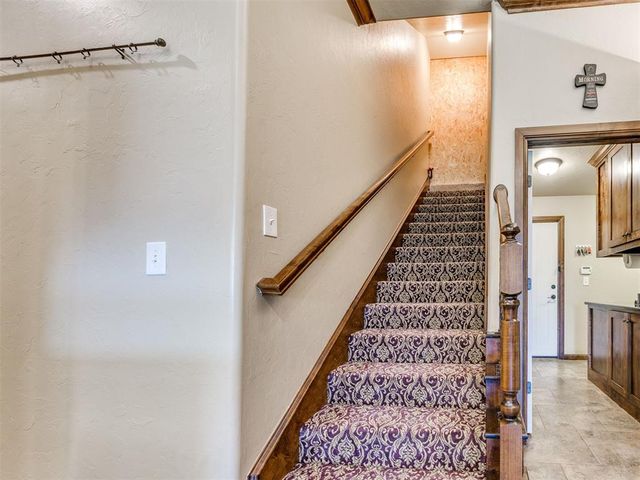 712 Kearny Lane, Yukon, OK 73099