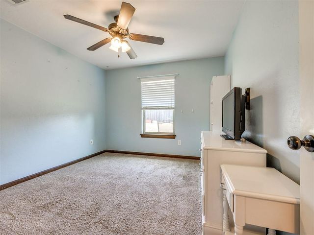 712 Kearny Lane, Yukon, OK 73099