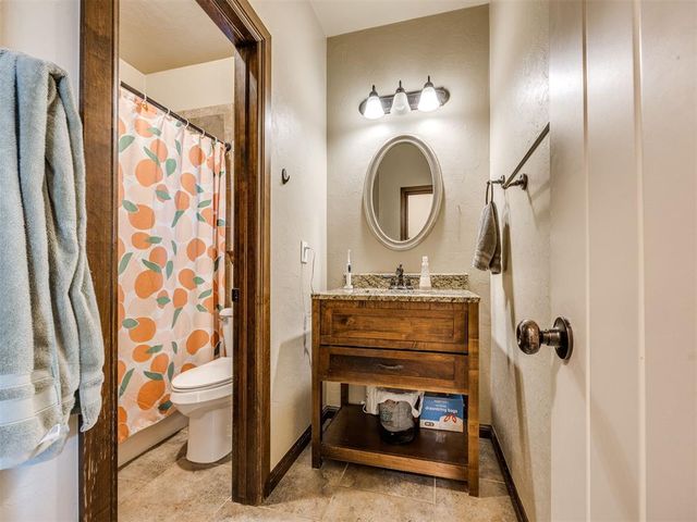 712 Kearny Lane, Yukon, OK 73099
