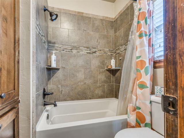 712 Kearny Lane, Yukon, OK 73099