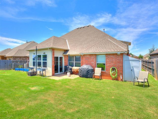 712 Kearny Lane, Yukon, OK 73099