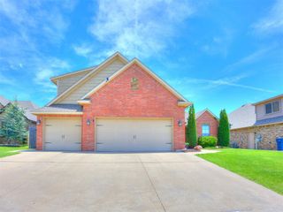 712 Kearny Lane, Yukon, OK 73099