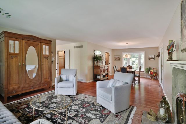 286 Beverly Place, Worthington, OH 43085