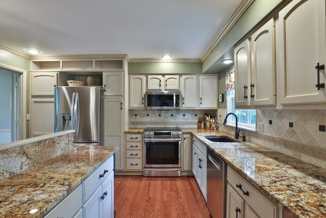 286 Beverly Place, Worthington, OH 43085