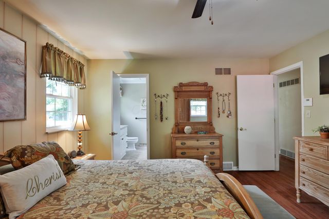 286 Beverly Place, Worthington, OH 43085
