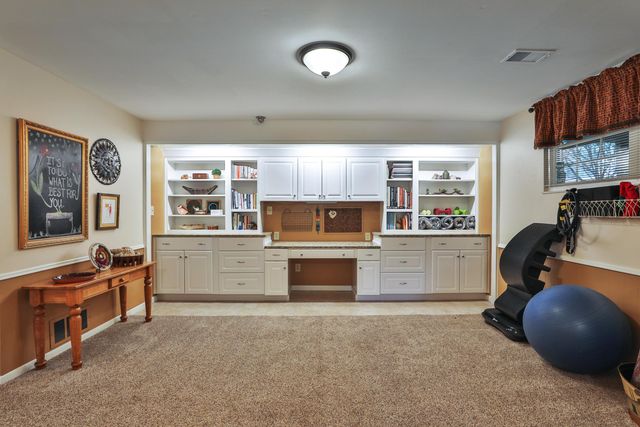 286 Beverly Place, Worthington, OH 43085