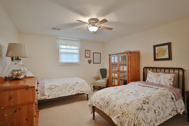 286 Beverly Place, Worthington, OH 43085